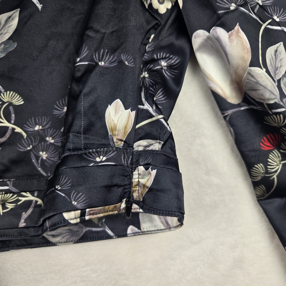 GUESS Women's Black Cream Floral Crop Blouse Size Medium Long Sleeve Satin‎ - Picture 10 of 11